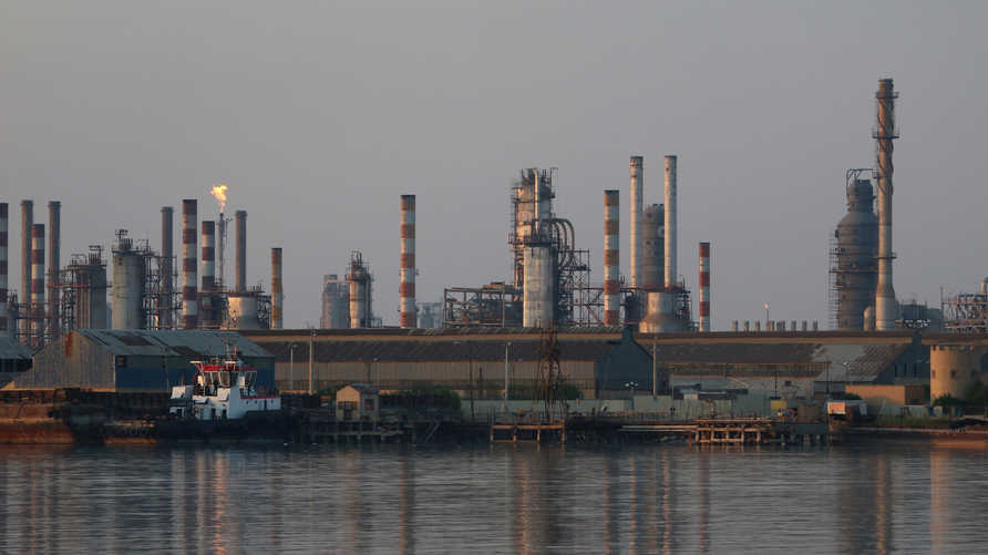 جدل في العراق حول مساهمته في تخفيضات نفط أوبك في ظل اقتصاد منهك